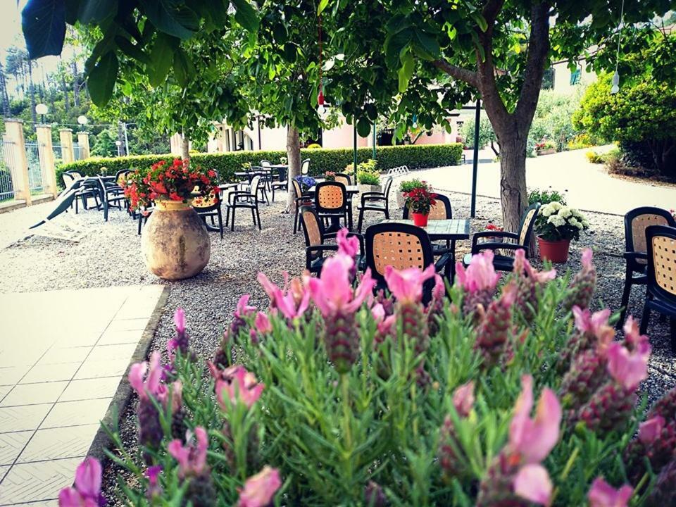 Hotel La Rossola Resort & Natura 보나솔라 외부 사진